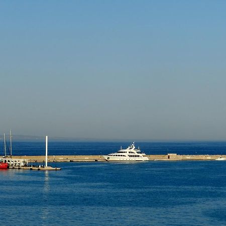Port View Apartment Zakynthos Town Exterior photo